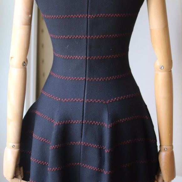 AZZEDINE ALAIA black & red knit fit & flare dress _ - Picture 5 of 7